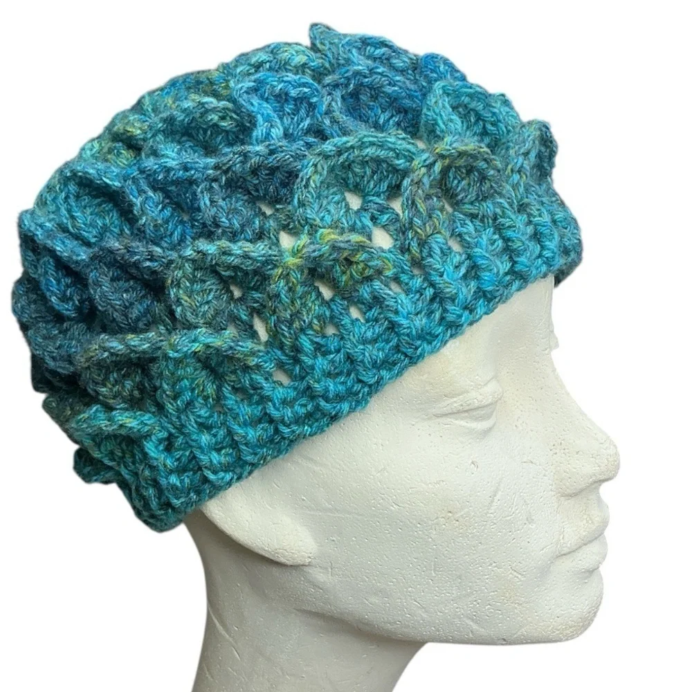 Kids Winter Beanie Hat Blue‎ Green Crocodile Dragon Scale Handcrafted Crochet